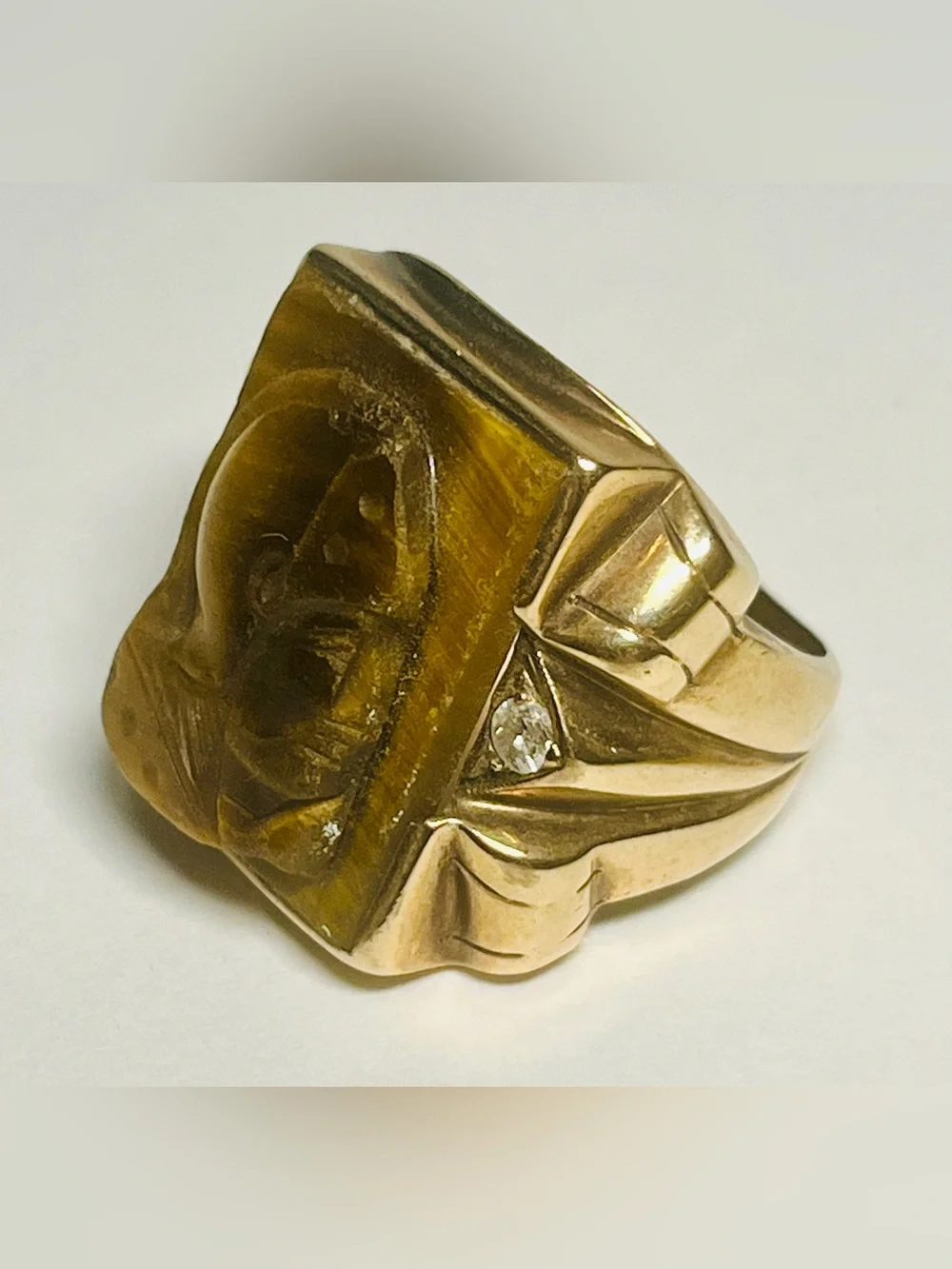 Men’s 10k Gold Tigers Eye Ring Flanked by Round Diamonds | Cameo Ring | Size 13